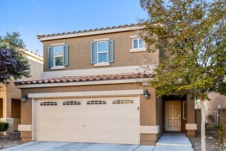 8273 Oliver Twist Ln in Las Vegas, NV - Building Photo - Building Photo