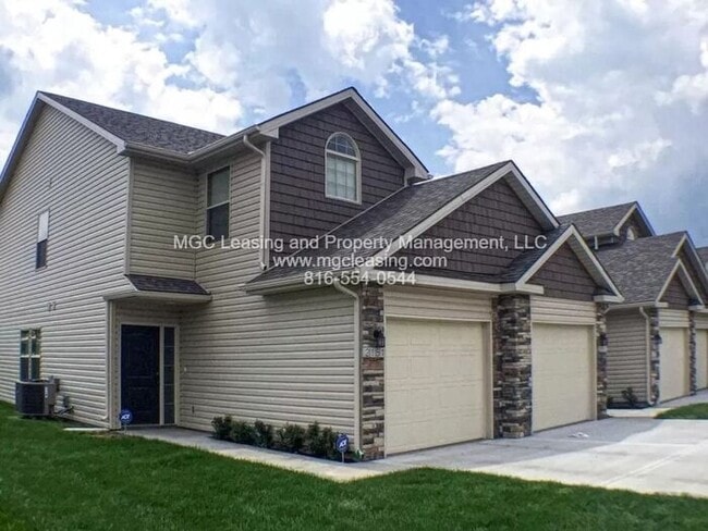property at 2166 SW Timbertrace Ln