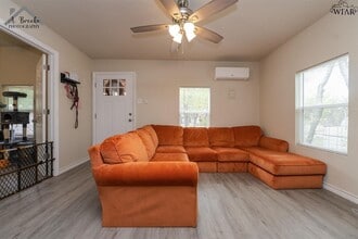 514 S Archer St in Henrietta, TX - Building Photo - Building Photo