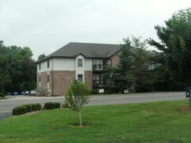 1040-1070 University Dr Apartments