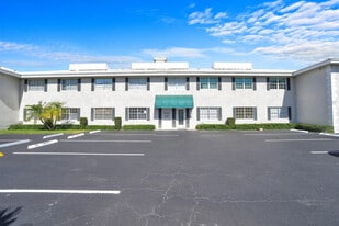 299 SW 7th St in Boca Raton, FL - Building Photo