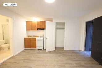 856 West End Ave in New York, NY - Building Photo - Building Photo