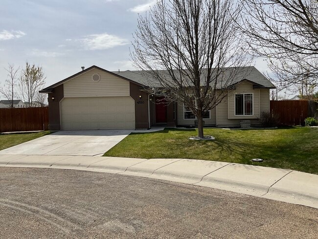 property at 4510 Glimary Ct