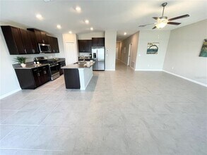 9821 Lemon Drop Lp in Ruskin, FL - Building Photo - Building Photo