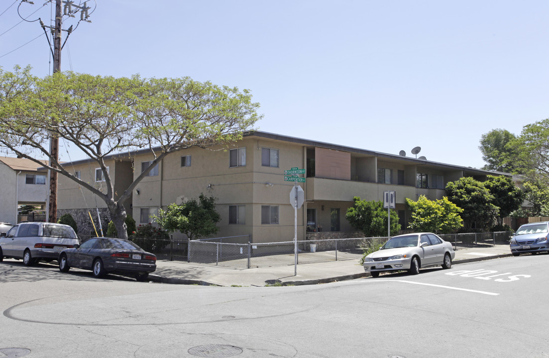 495 Thornton St in San Leandro, CA - Building Photo