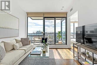 438-1438 King St W in Toronto, ON - Building Photo - Building Photo