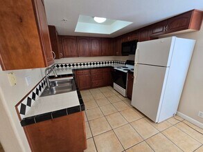 327 Wonder St in Reno, NV - Building Photo - Building Photo