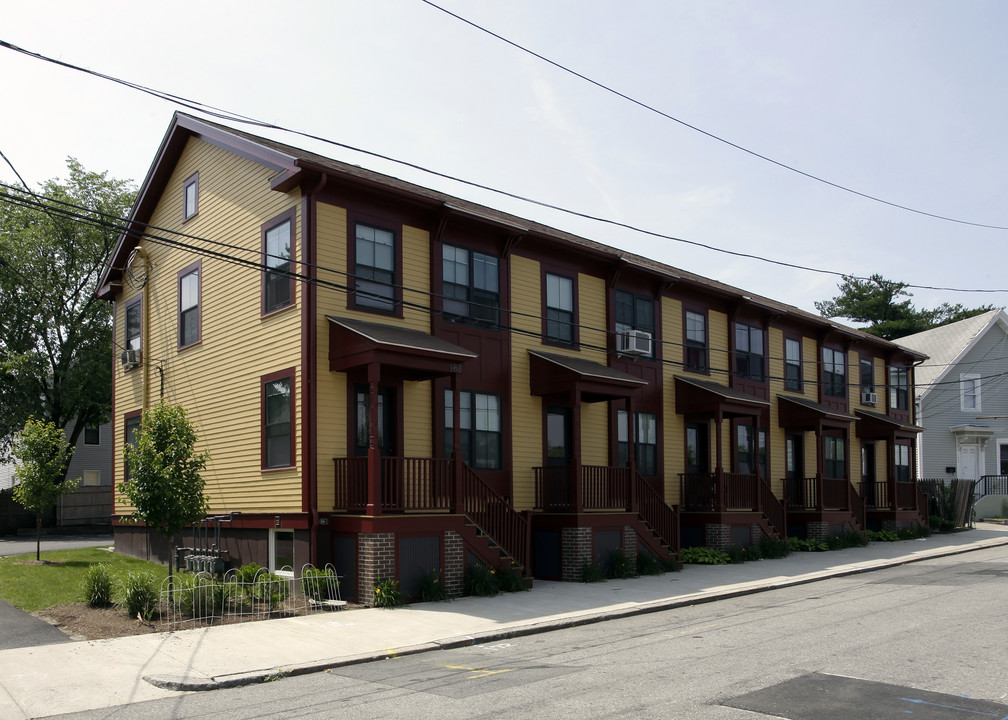 168 Stanwood St in Providence, RI - Building Photo