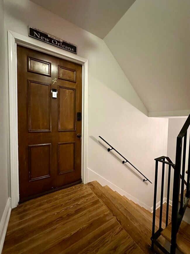 214 Chartres St in New Orleans, LA - Building Photo - Building Photo