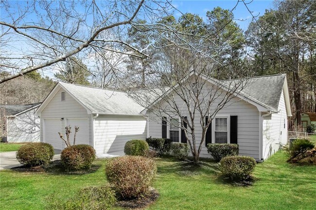 122 Collins Dr in Douglasville, GA - Building Photo - Building Photo