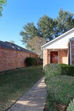 13134 Worthington St in Sugar Land, TX - Building Photo - Building Photo