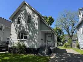 126 Parsells Ave in Rochester, NY - Building Photo