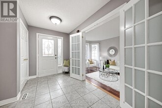 49 Eaglestone Ln in Barrie, ON - Building Photo - Building Photo