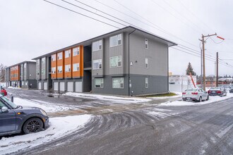 120 N Locust Rd in Spokane Valley, WA - Building Photo - Building Photo