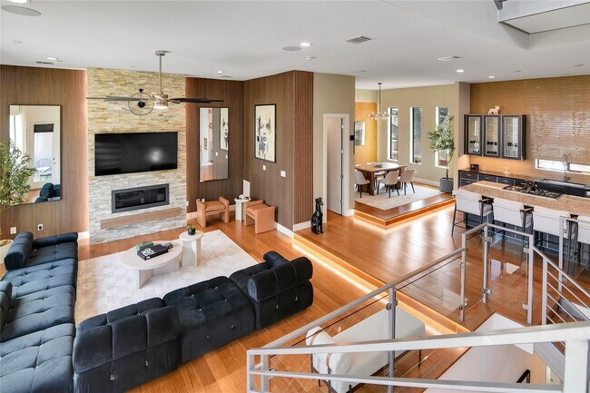 property at 1411 Hickory St