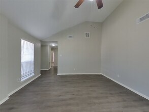 7102 Tara Blue Ridge Dr in Richmond, TX - Foto de edificio - Building Photo