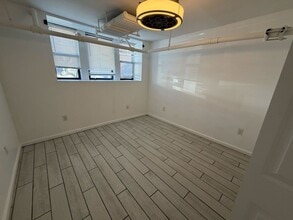 118 Corbin Ave in Jersey City, NJ - Building Photo - Building Photo