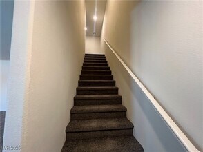 6113 Hibiscus Gdn St in North Las Vegas, NV - Building Photo - Building Photo