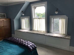 3284 Dawson Street, Unit Furnished Bedroom 3 in Pittsburgh, PA - Building Photo - Building Photo