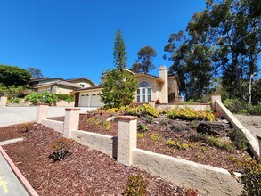 10523 Sunset Ridge Dr in San Diego, CA - Building Photo - Building Photo