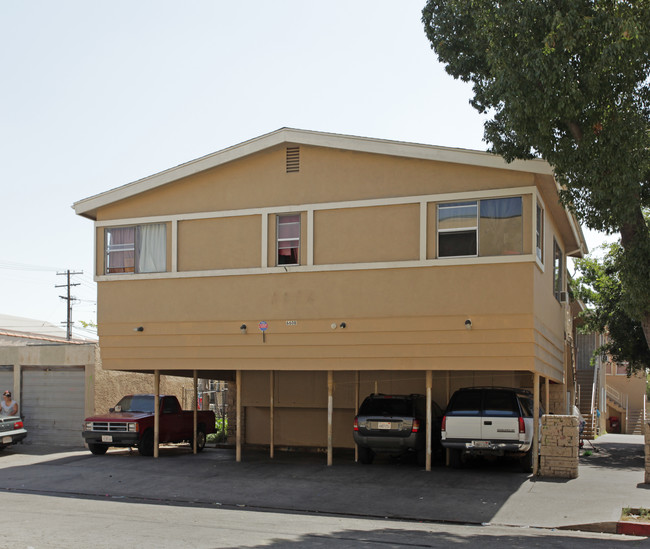 6608 Middleton St in Huntington Park, CA - Foto de edificio - Building Photo