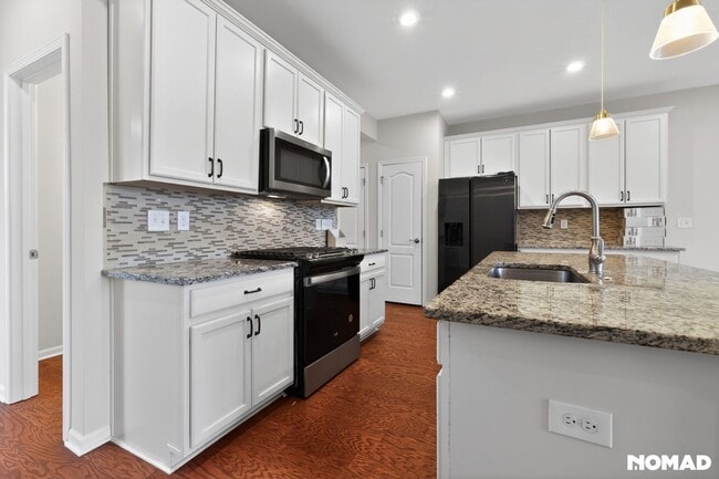 2851 Fairgrove Cres in Ann Arbor, MI - Building Photo - Building Photo