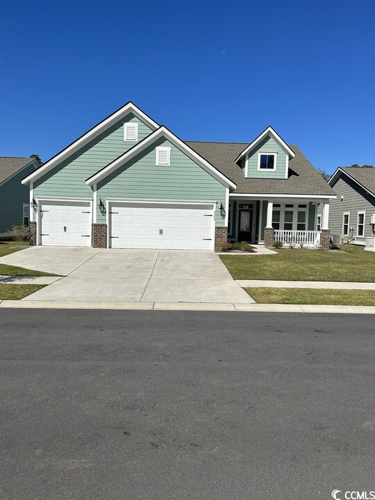 2404 Blue Crane Cir in Myrtle Beach, SC - Foto de edificio