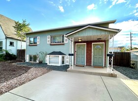 2075 S Acoma St, Unit 2075 in Denver, CO - Building Photo