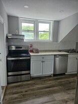 14 Hillside St in Boston, MA - Building Photo