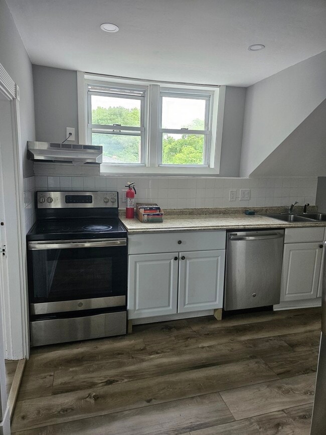 property at 14 Hillside St