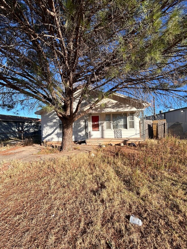 2508 Baylor St in Lubbock, TX - Building Photo - Building Photo