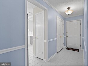 10064 Oakton Terrace Rd in Oakton, VA - Building Photo - Building Photo