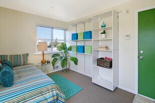 Alturra in Seattle, WA - Building Photo