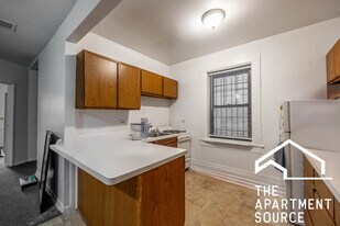 1627 N Winchester Ave in Chicago, IL - Building Photo