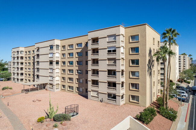 Scottsdale Shadows in Scottsdale, AZ - Building Photo - Primary Photo