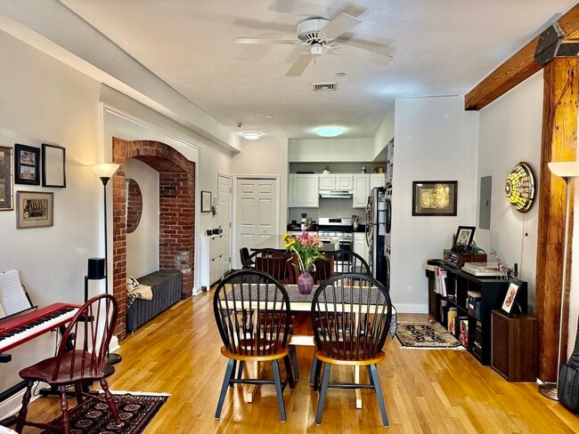 253 Norfolk St in Cambridge, MA - Building Photo - Building Photo