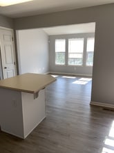 1082 Sparrow Way in Breinigsville, PA - Building Photo - Building Photo
