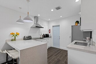 1140 SW 9th Ave in Fort Lauderdale, FL - Building Photo - Building Photo