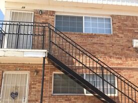 California Apartments in Hereford, TX - Foto de edificio - Building Photo