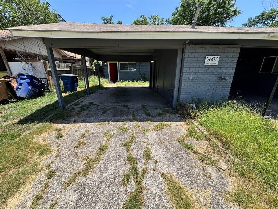 2607 Parker Ln in Austin, TX - Building Photo