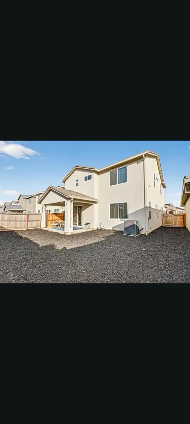 9453 Del Seis Dr in Sacramento, CA - Building Photo - Building Photo