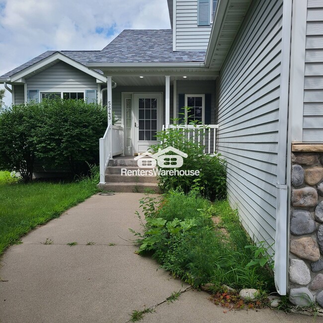 property at 5543 Glenview Ln
