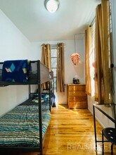 Newly Renovated Spacious 2BR in Heart of Park Slope, Unit 1 in Brooklyn, NY - Building Photo - Building Photo