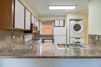 2504 Flint Dr in Wilmington, NC - Building Photo - Building Photo