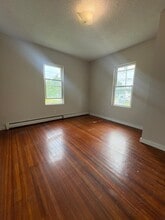 41 Perrine Ave in Pittsfield, MA - Building Photo - Building Photo