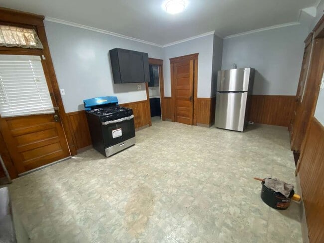 property at 590 N Franklin St