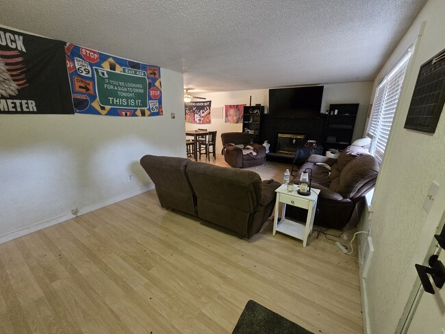 1441 SE Shelton Ln in Port Orchard, WA - Building Photo - Building Photo