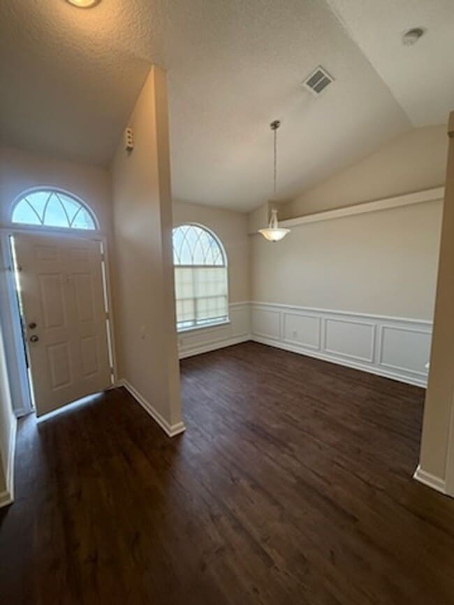 1994 Flora Ct in Middleburg, FL - Building Photo - Building Photo