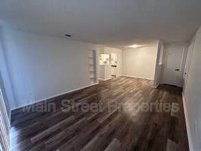 7002 Lanier Dr in Pensacola, FL - Building Photo - Building Photo