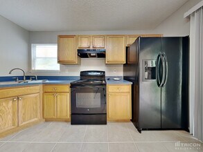 1516 Irishwood Ct in Middleburg, FL - Building Photo - Building Photo